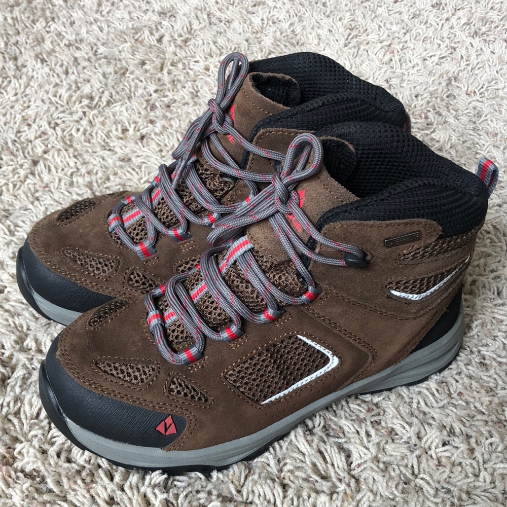 Vasque Breeze III Waterproof Hiking Boot - size 5Y